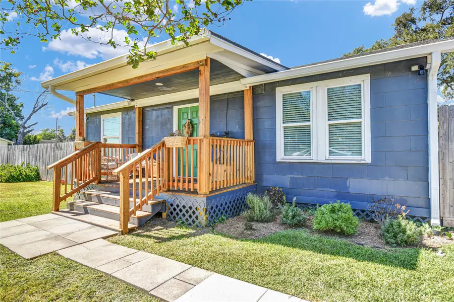428 S Lazy Lane, Clute, TX 77531 - #2
