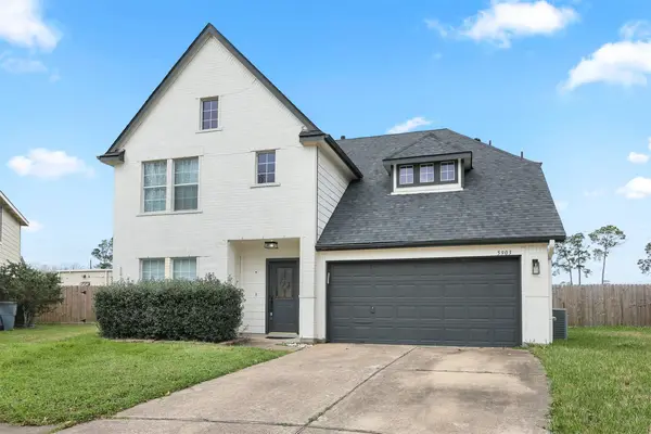 5903 Shadow Creek Court, Baytown, TX 77523