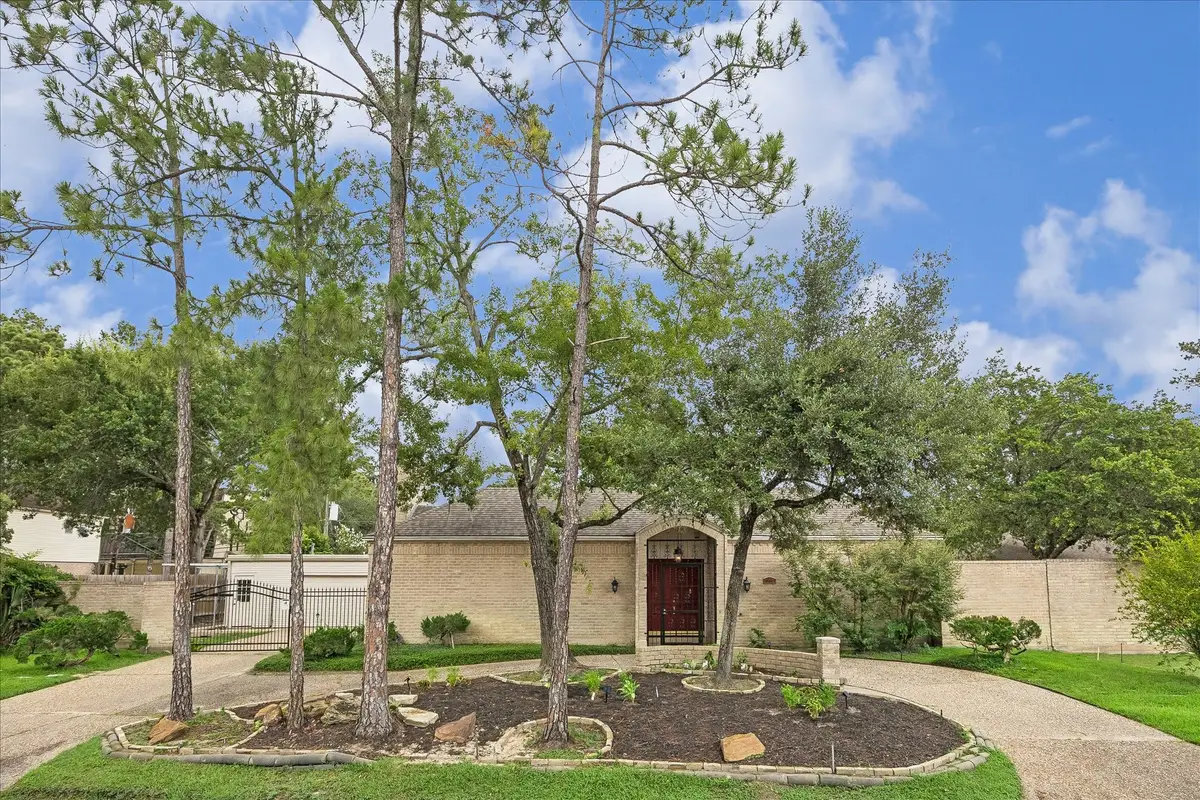 306 Gessner Road, Bunker Hill Village, TX 77024 - #1