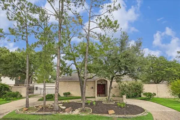 306 Gessner Road, Bunker Hill Village, TX 77024