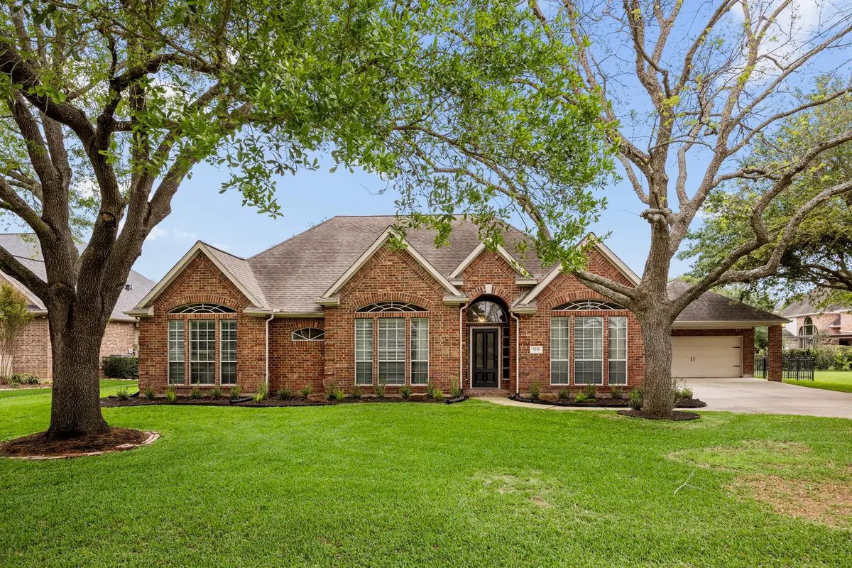 5210 Weston Drive, Weston Lakes, TX 77441 - #1