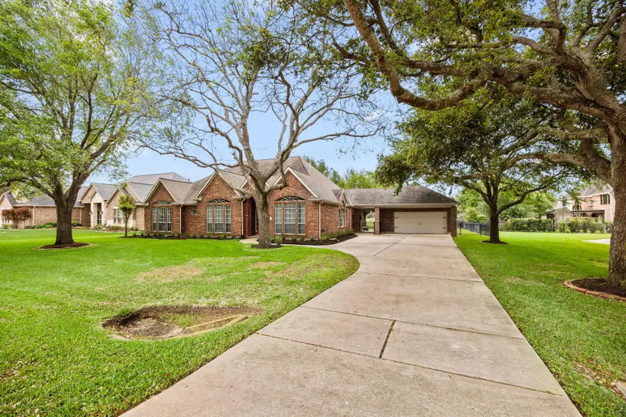 5210 Weston Drive, Weston Lakes, TX 77441 - #2