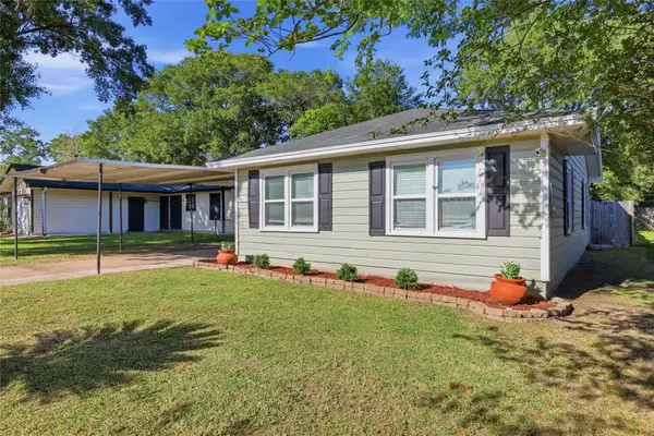 5675 Kenneth Avenue, Beaumont, TX 77705