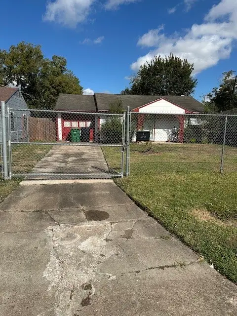 4737 Alvin Street, Houston, TX 77033 - Image #3
