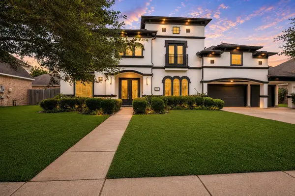 3314 Sussex Way, Friendswood, TX 77546