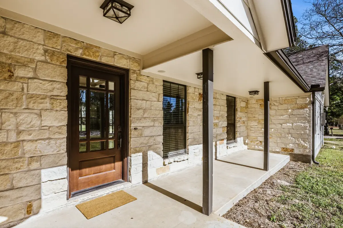 147 E Mosley Lane, Huntsville, TX 77340 - #1