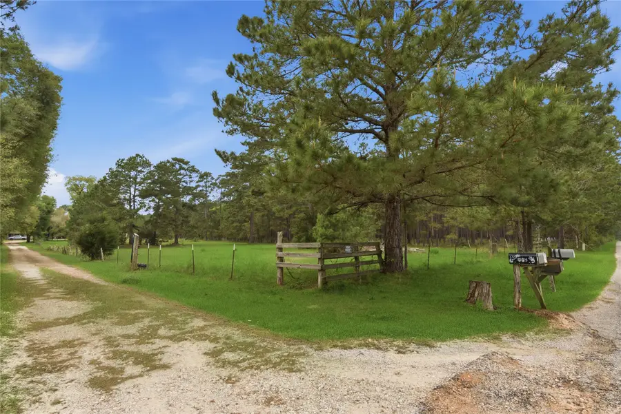 872 Four Notch Road, Huntsville, TX 77340 - #2