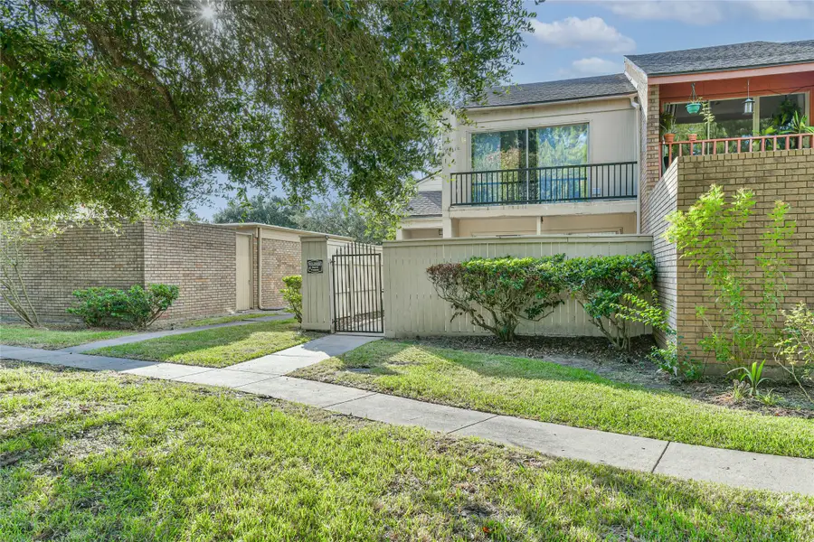 68 Chervil Common, Lake Jackson, TX 77566 - #3