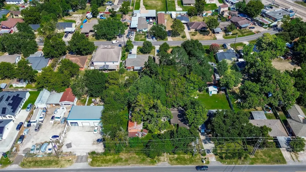 749 E Canino Road, Houston, TX 77037 - #1