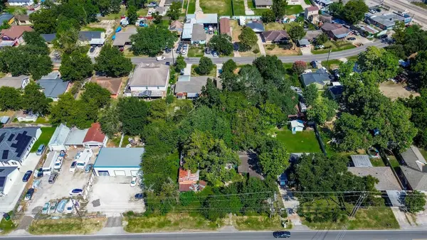 749 E Canino Road, Houston, TX 77037