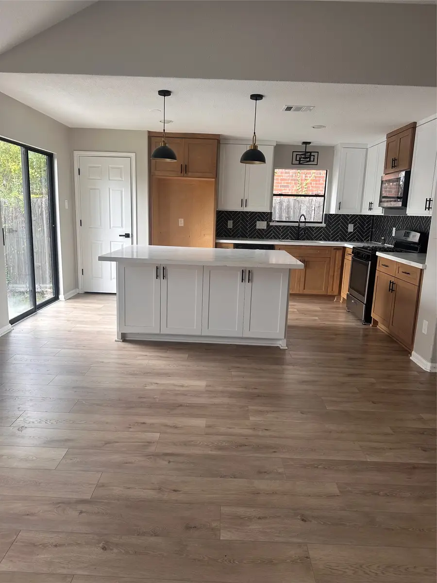 3812 Maple Drive, Conroe, TX 77302 - #2