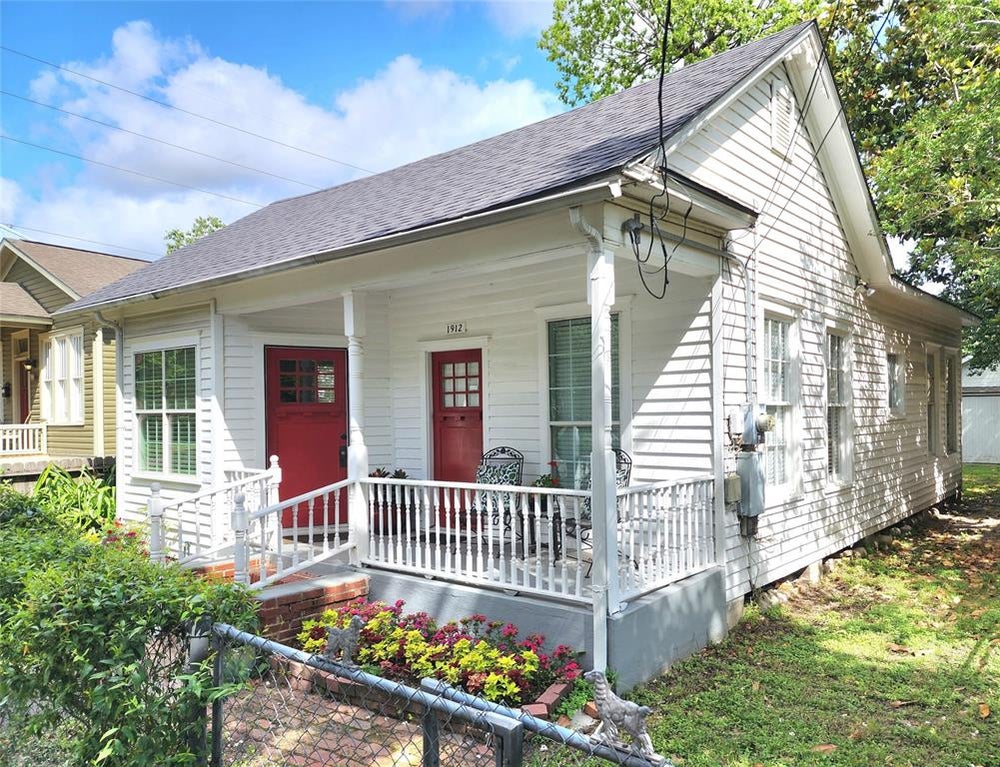 1912 Kane Street, Houston, TX 77007 ERA
