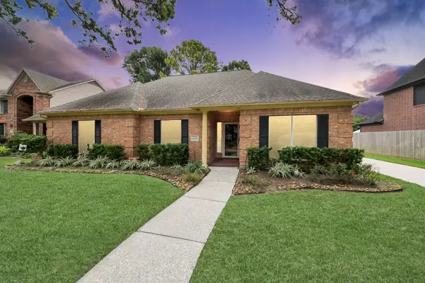 5126 Manorhaven Lane, Houston, TX 77084