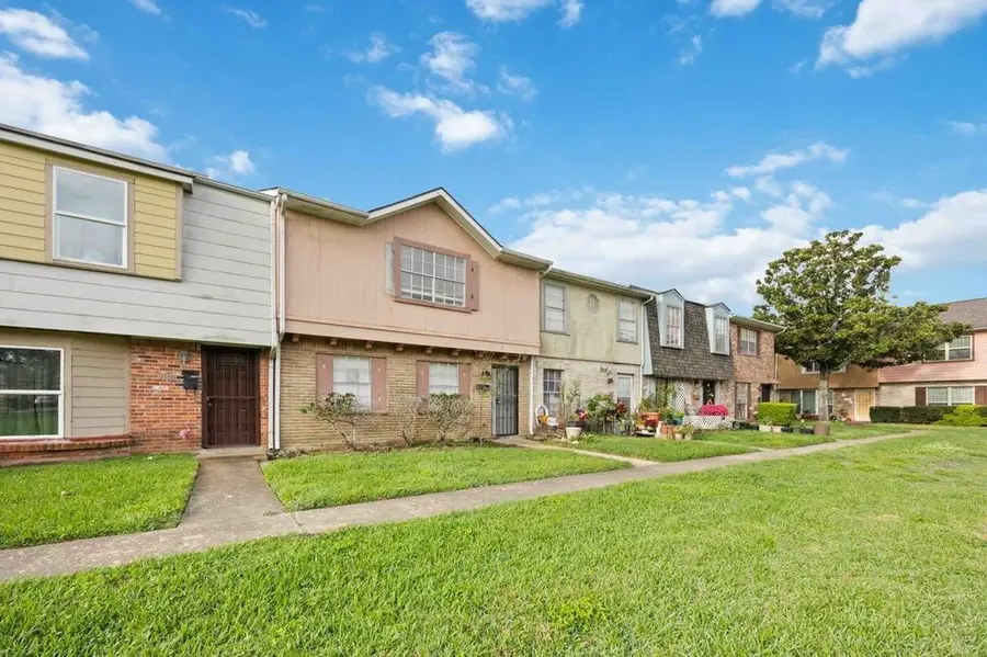 8456 Leawood Boulevard, Houston, TX 77072 - #3