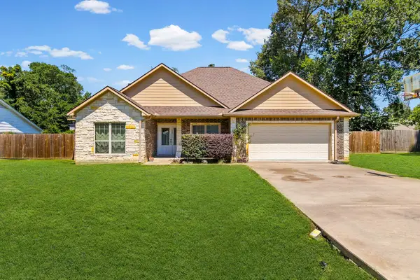 198 Country Wood Drive, Livingston, TX 77351