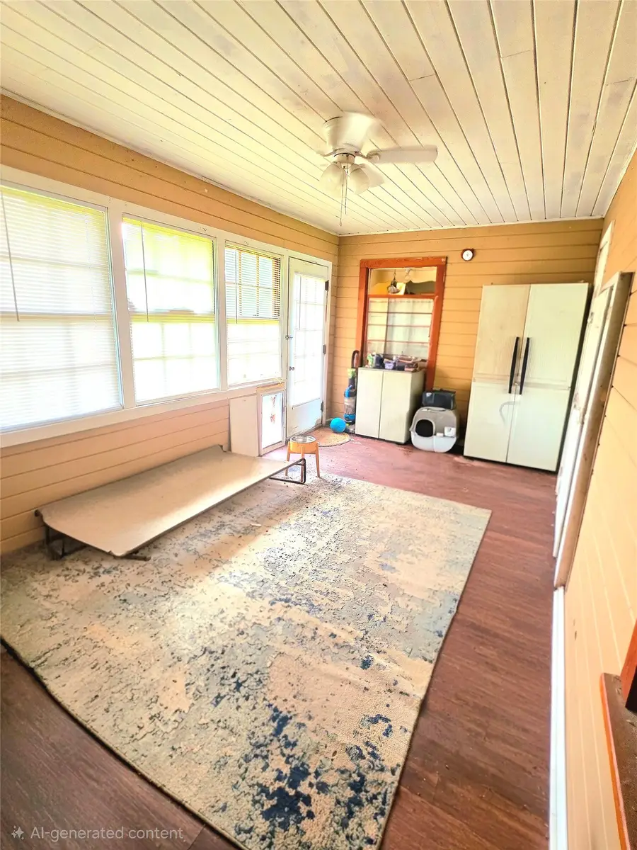 1102 Post Oak Street, Hearne, TX 77859 - #3