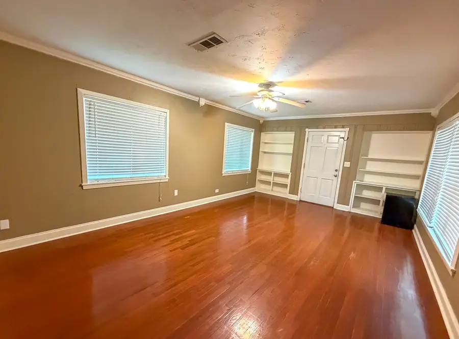 516 Roundabout Road, Huntsville, TX 77340 - #3