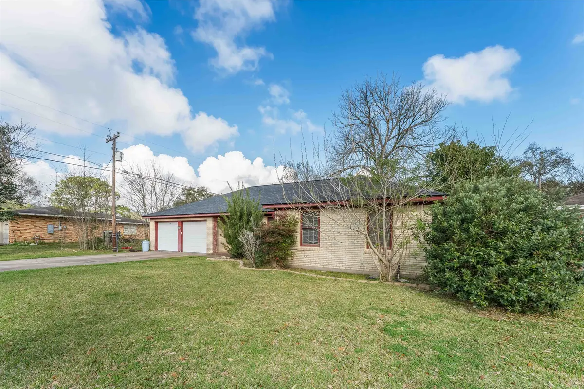 1015 Layman Street, La Marque, TX 77568 - #1