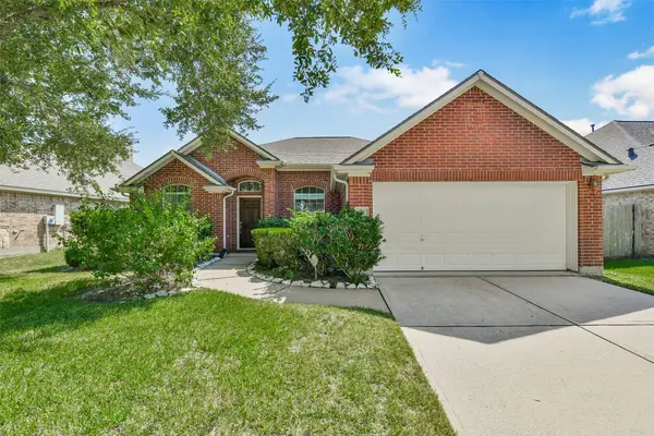 5707 Emerald Brook Lane, League City, TX 77573