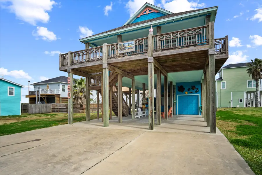 980 Fisherman Drive S, Crystal Beach, TX 77650 - #2