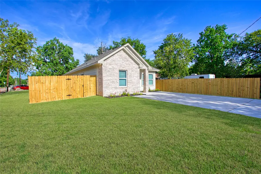 706 Ashville Street, Navasota, TX 77868 - #3