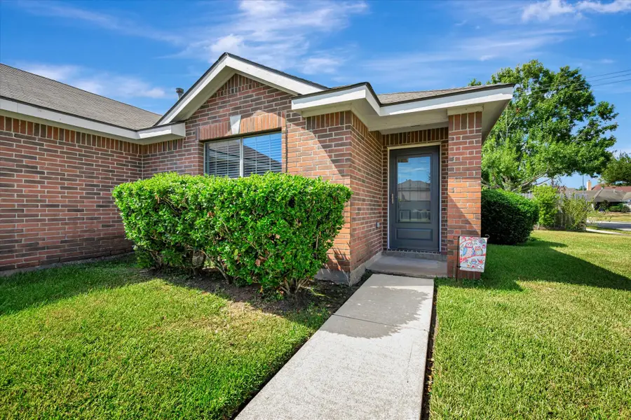4802 Quiet Canyon Drive, Friendswood, TX 77546 - #2