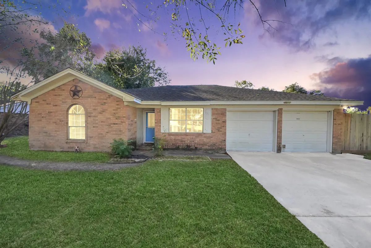 4311 Pine Shadows Street, Dickinson, TX 77539 - #1