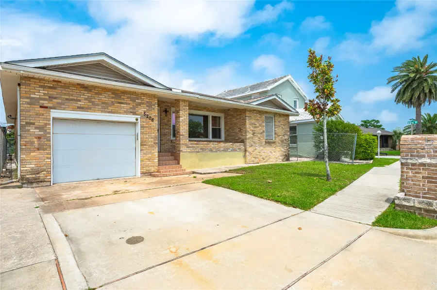 5206 Avenue L, Galveston, TX 77551 - #3