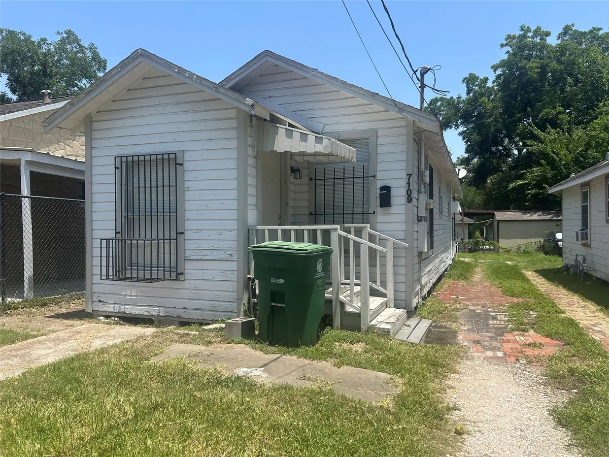 7109 Avenue O, Houston, TX 77011 - #1