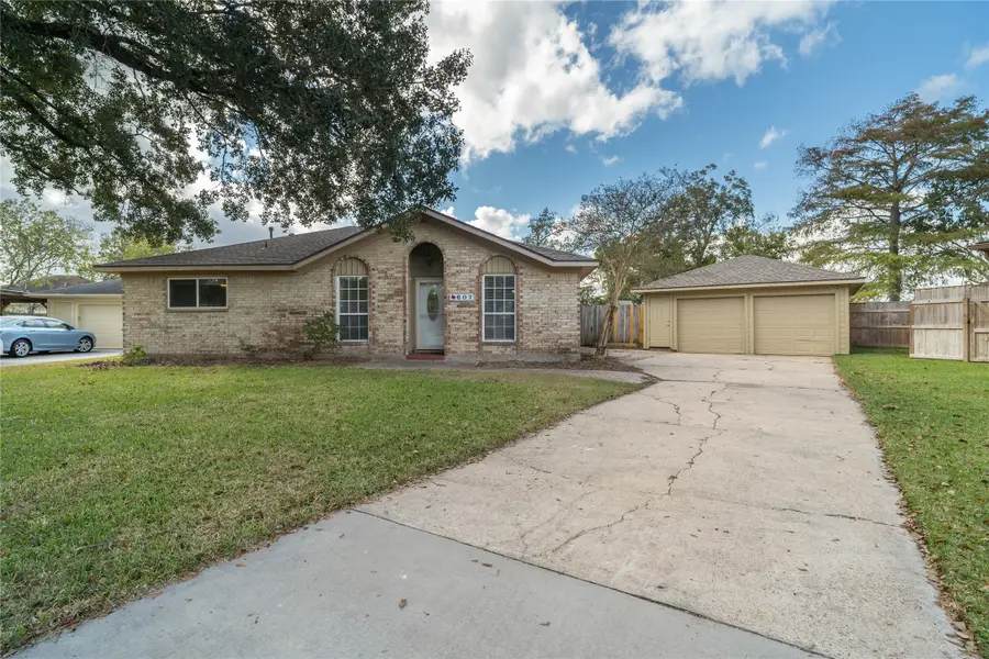 607 Francis Ct Court, League City, TX 77573 - Image #2