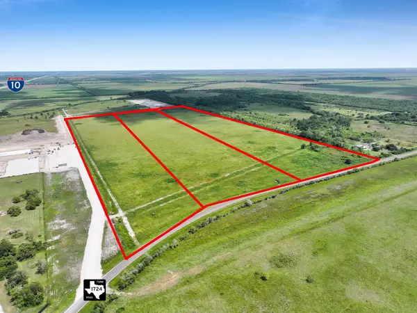 TR 1 S Fm-1724, Anahuac, TX 77514