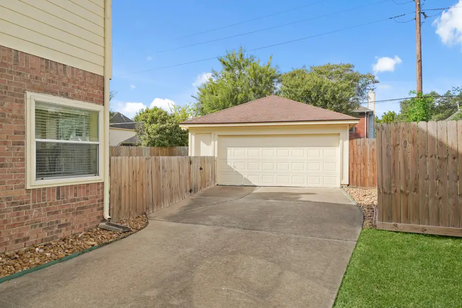 17906 Camden Oaks Lane, Richmond, TX 77407 - Image #3