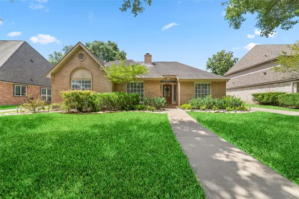3914 Felicia Drive, Sugar Land, TX 77479