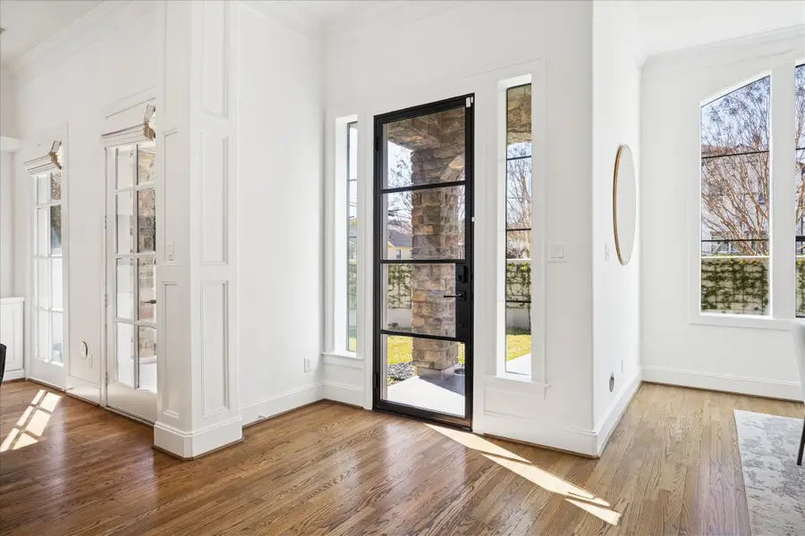 1923 Elmen Street, Houston, TX 77019 - Image #3