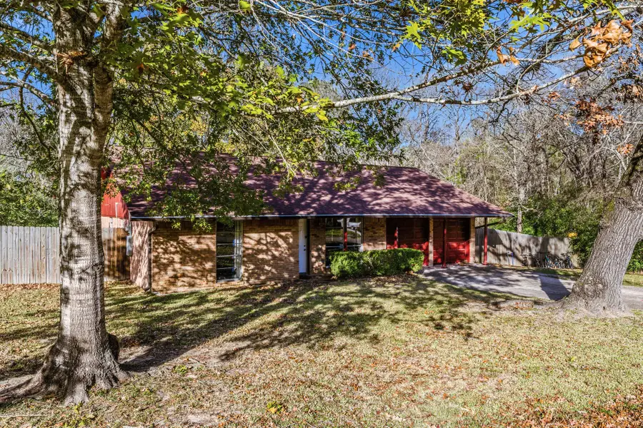 4418 Shady Lane, Huntsville, TX 77320 - Image #2