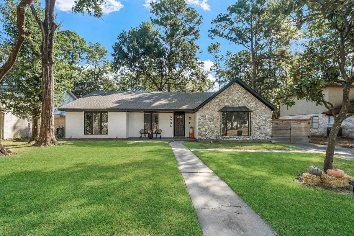 5906 Lawn Lane, Houston, TX 77088 - Image #1