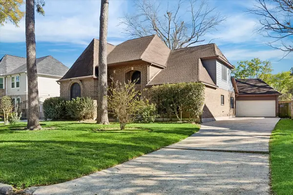 3811 Trappers Forest Drive, Houston, TX 77088
