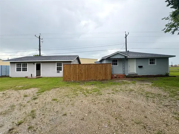 3515 5th Street, Bay City, TX 77414