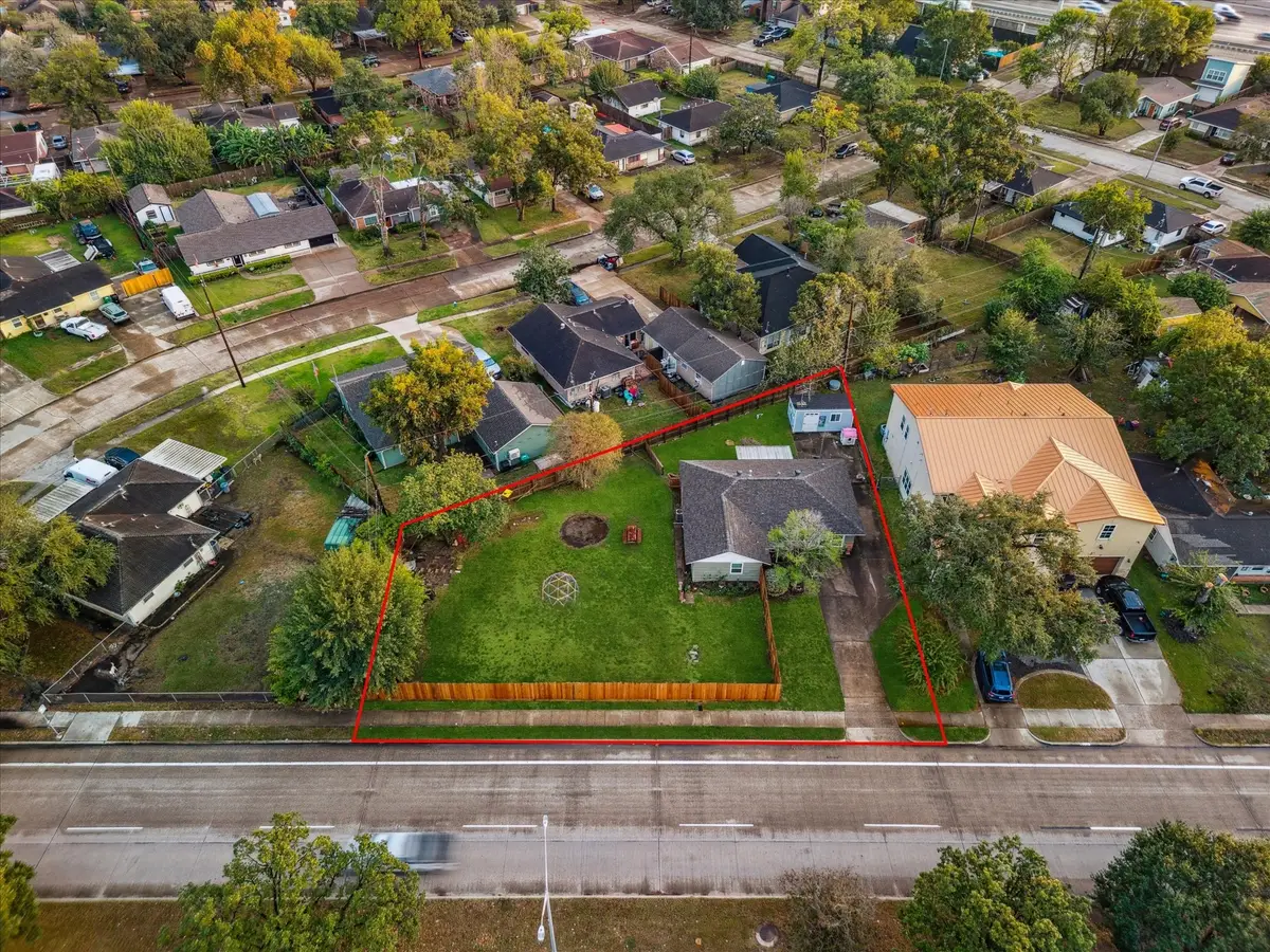 6103 W 43rd Street, Houston, TX 77092 - Image #1