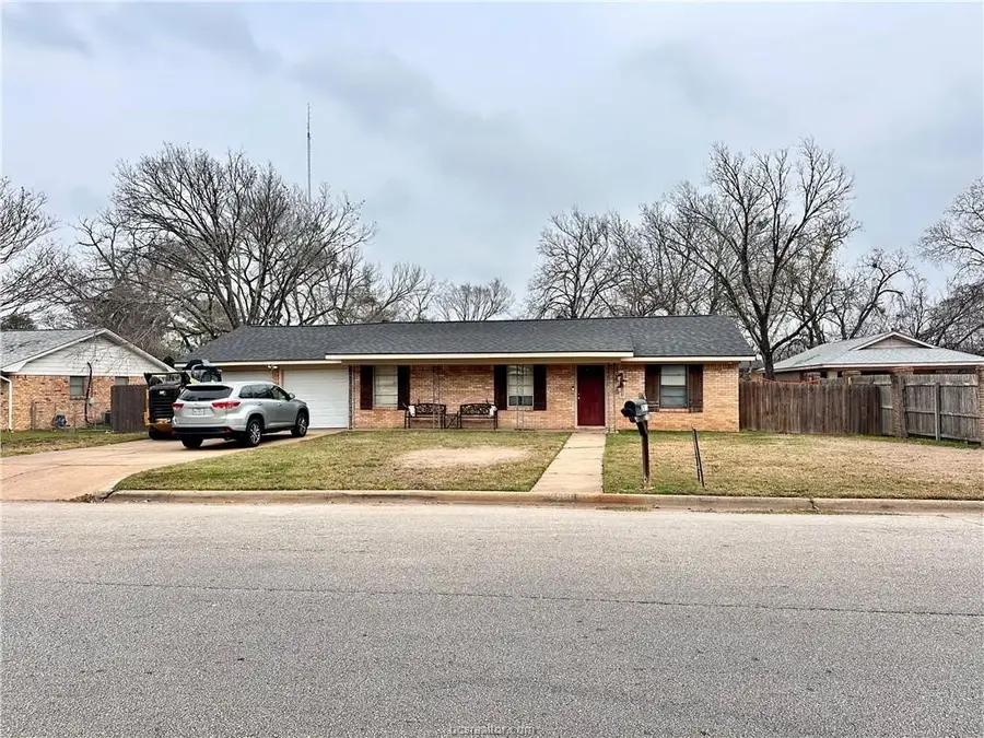 2501 Wayside Drive, Bryan, TX 77802 - Image #2