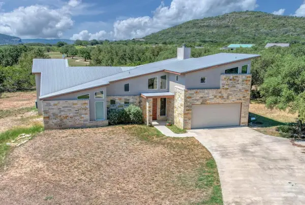 51 Starry Night, Concan, TX 78838