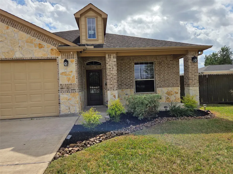 306 Masterson Street, Arcola, TX 77583 - Image #3