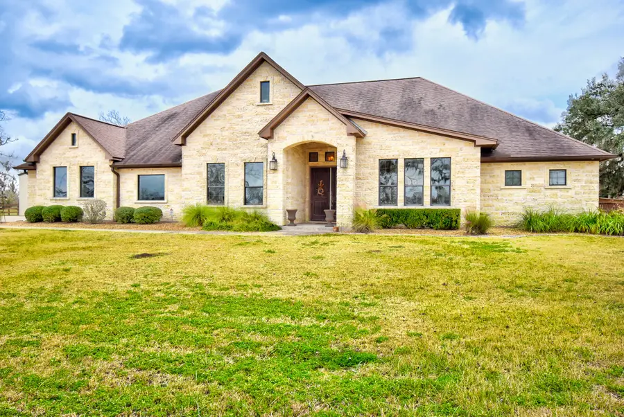 849 Mill Road, Angleton, TX 77515 - #2