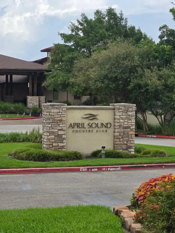176 Capetown, Conroe, TX 77356