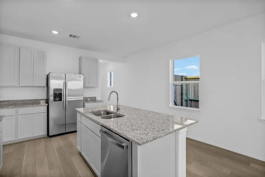 8086 Magnolia Prairie Lane, Cypress, TX 77433 - Image #3