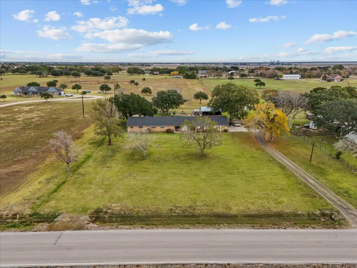 10803 Oberrender Road, Needville, TX 77461 - Image #1