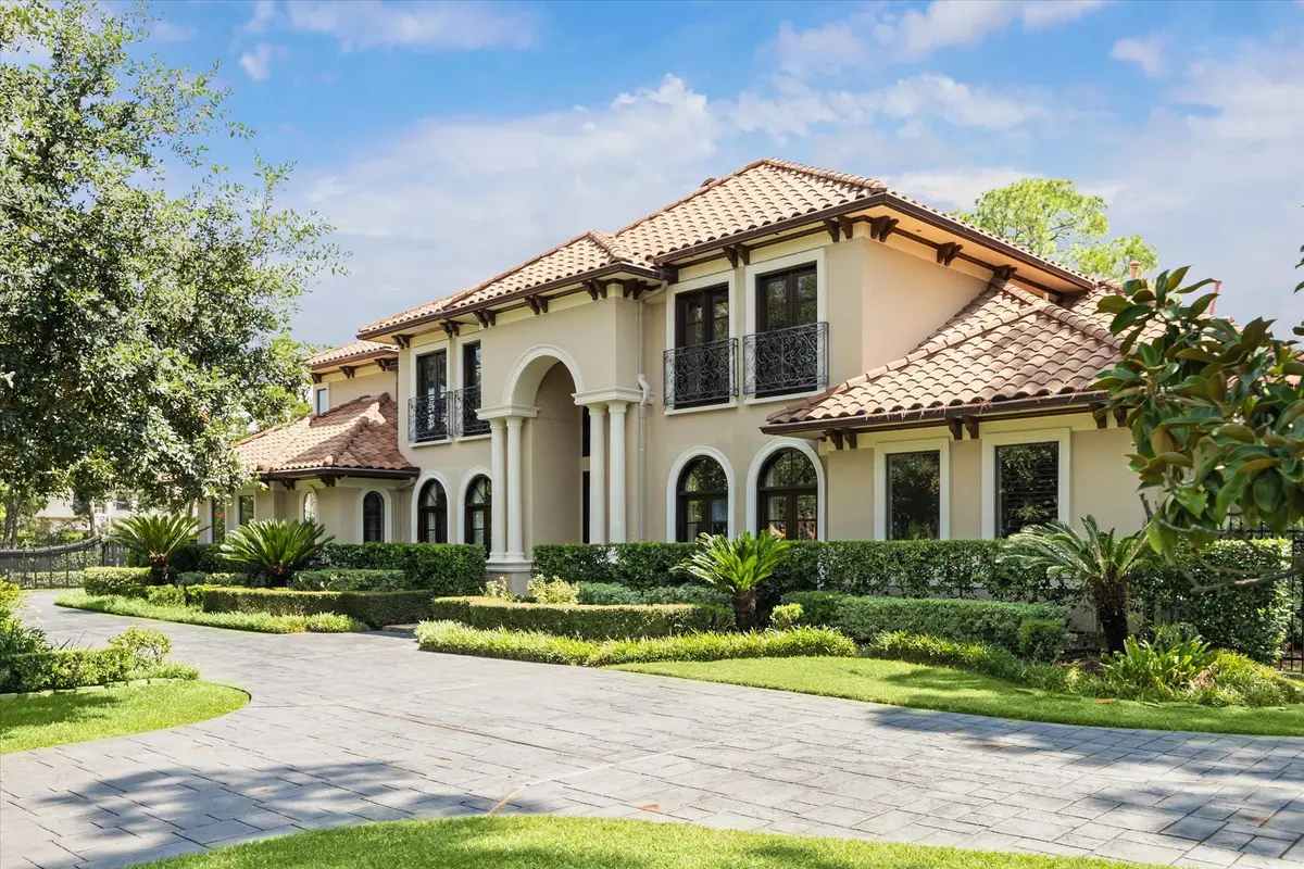 570 Lanecrest Lane, Houston, TX 77024 - Image #1