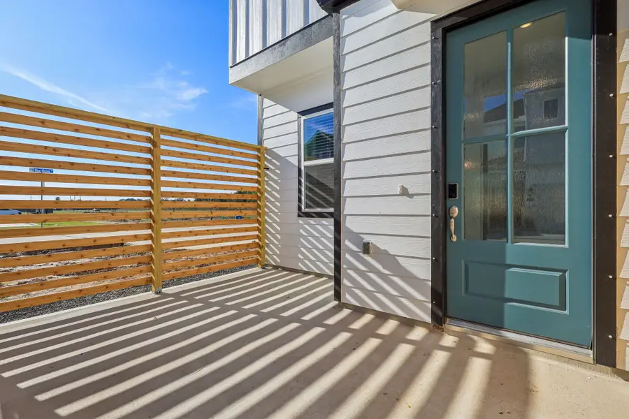 719 Topwater, Kemah, TX 77565 - Image #2