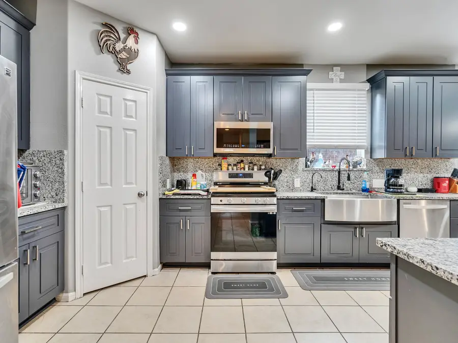 9102 Sunrise Trl, Pearland, TX 77584 - #3