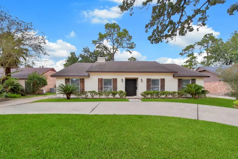 10042 Briar Forest Drive, Houston, TX 77042 - Image #2